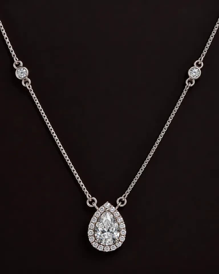 colar gota com zirgonia e strass