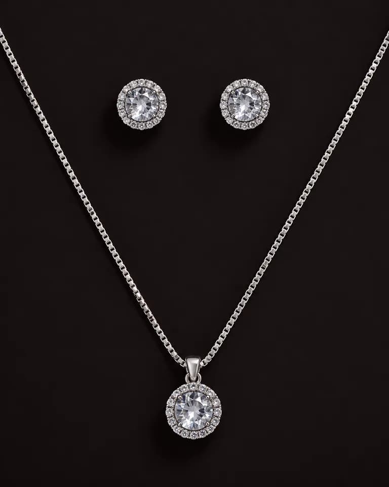 conjunto Halo banhado a ródio branco com zirconia e strass