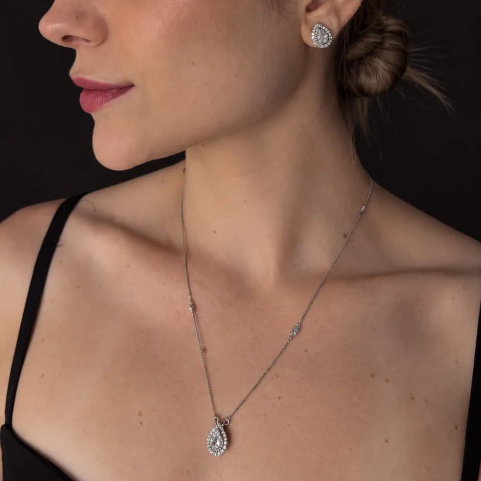 conjunto goutte na modelo banhado a ródio branco com zirconia e strass